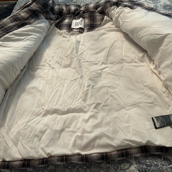 Urban Outfitters - BDG women's quilted flannel coat - Picture 5 of 5